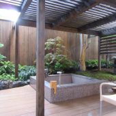 箱根強羅ホテル『白檀』個室露天風呂の庭